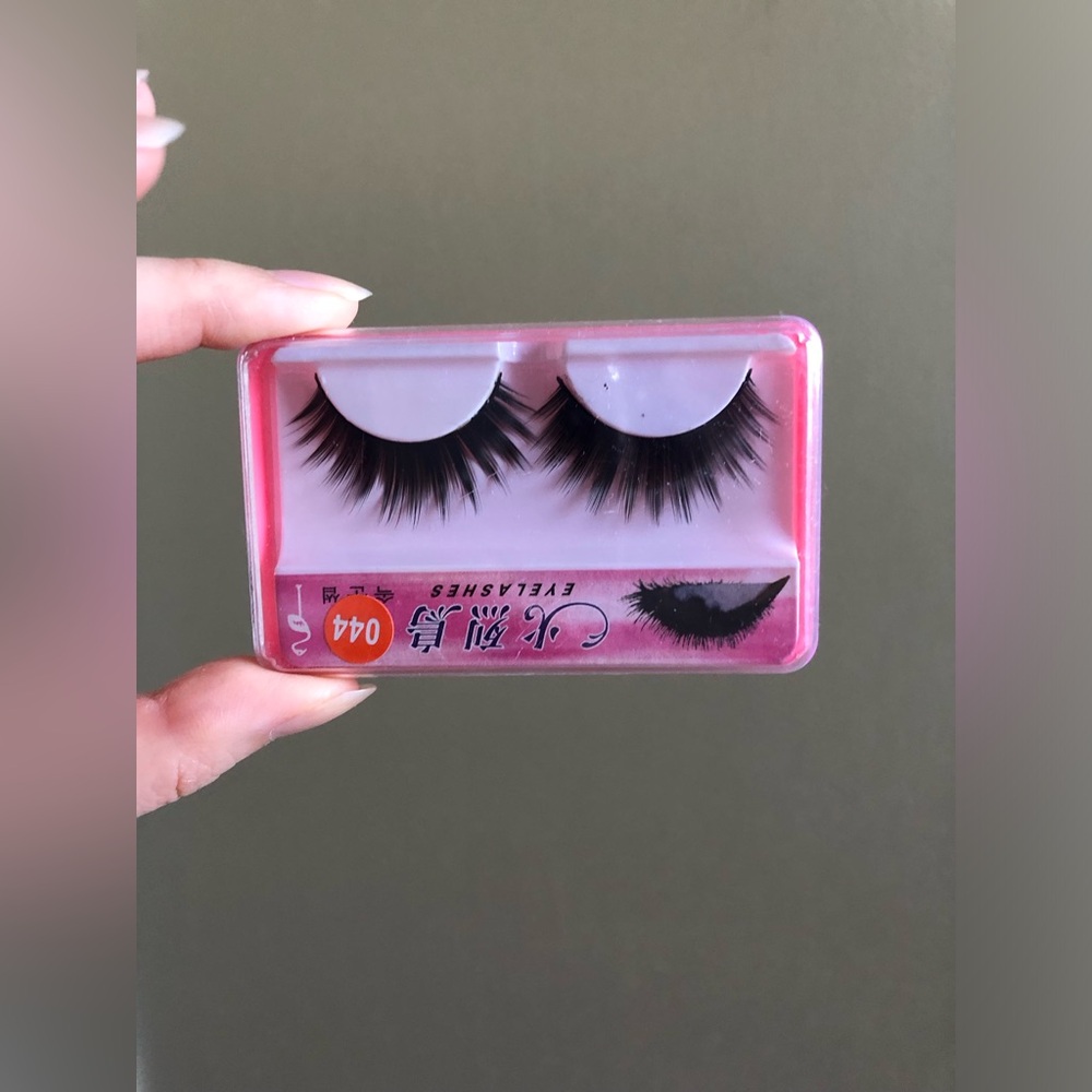 New 044 Asian Black pair of faux false eyelashes